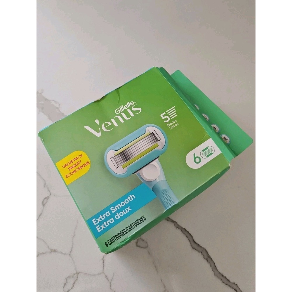Gillette Venus Embrace Refill Cartridges 5 Blades 6 Count Extra Smooth Open Box
